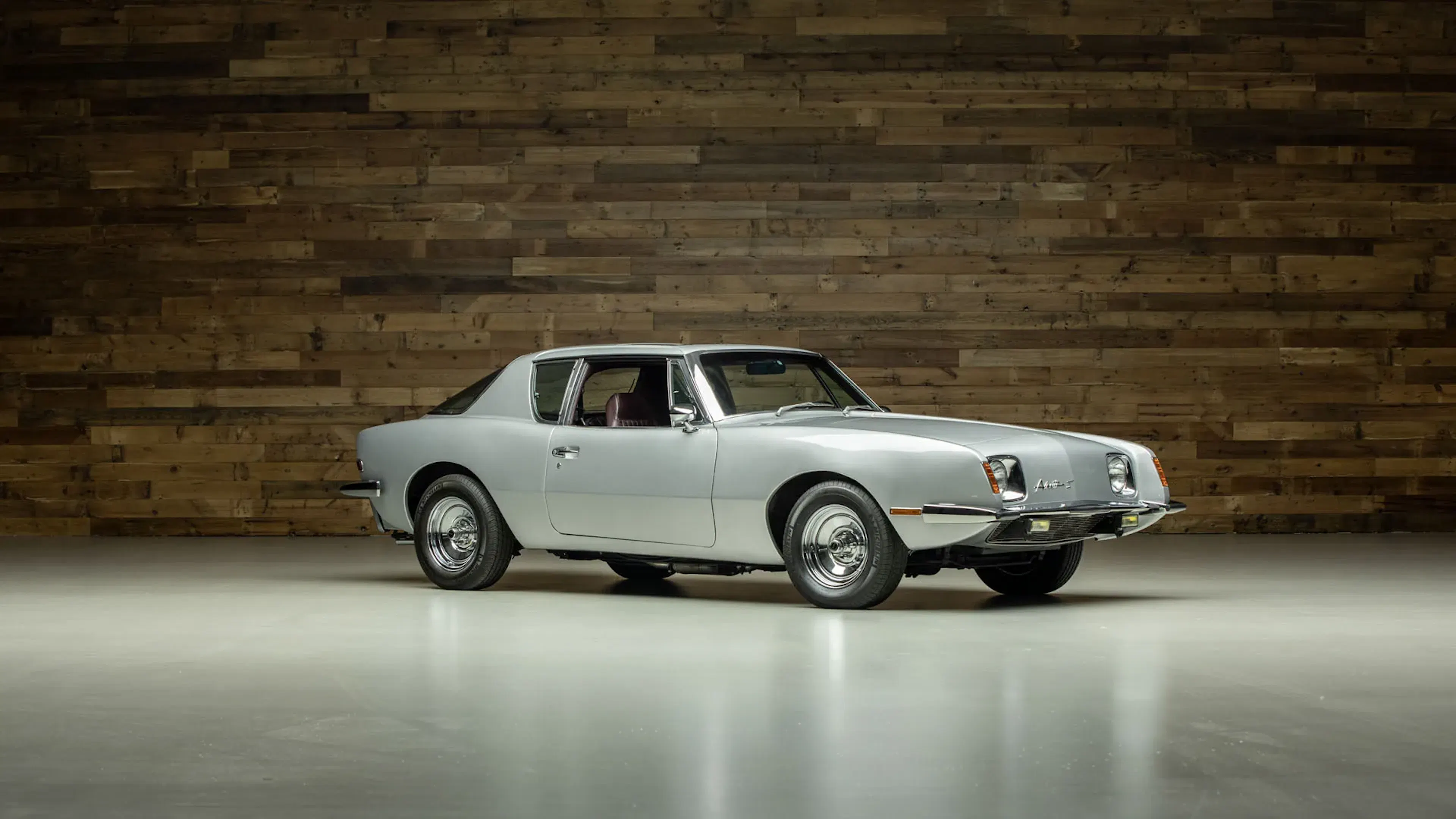 希少車 アヴァンティⅡ 本カタログ avanti Ⅱ brochure 世界の自動車年鑑】 第219回 「アヴァンティII」（1980年） - LAWRENCE